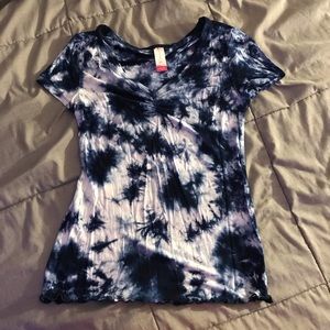 dark blue tie-dye t-shirt